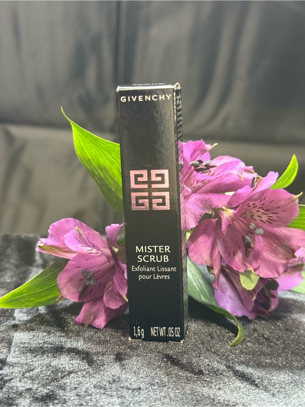 Givenchy Mister Scrub Lip Exfoliant